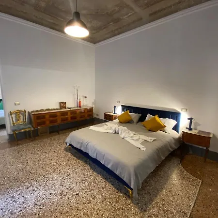 Interno 6 -residenza Romana Par Famiglie E Amici