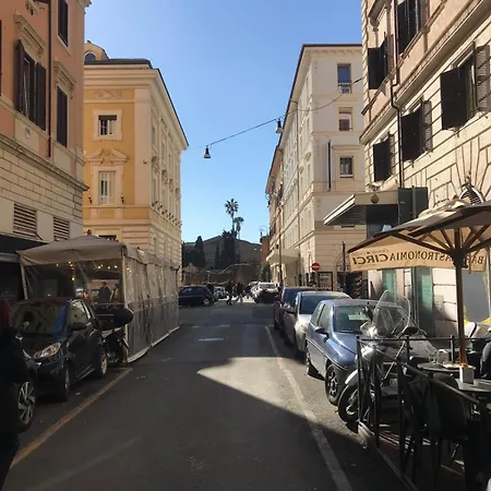 Apartment Interno 6 -residenza Romana Par Famiglie E Amici Rome
