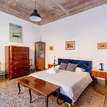 Interno 6 -residenza Romana Par Famiglie E Amici * Rome