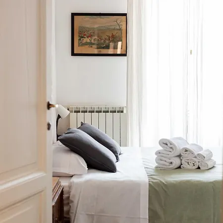 Interno 6 -residenza Romana Par Famiglie E Amici