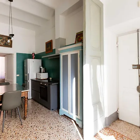Interno 6 -residenza Romana Par Famiglie E Amici * Rome