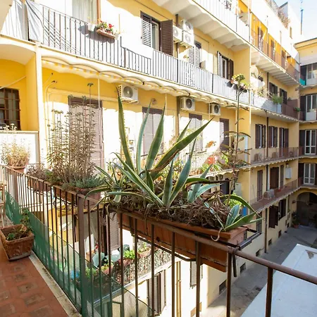 Interno 6 -residenza Romana Par Famiglie E Amici Apartment