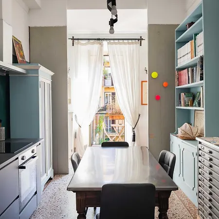 Apartment Interno 6 -residenza Romana Par Famiglie E Amici Rome